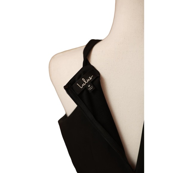 Lulu's black midi fitted cross front Keyhole dress size‎ medium - Picture 5 of 6